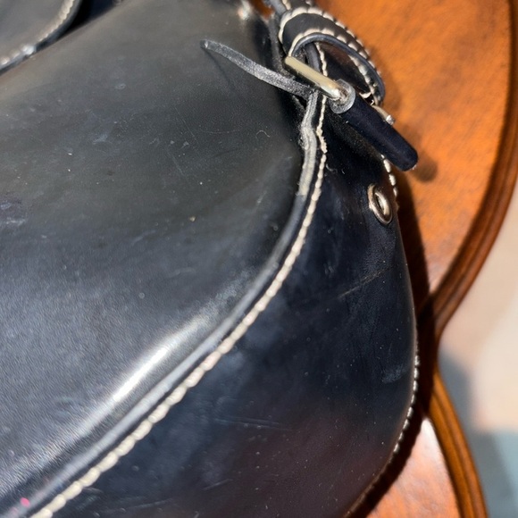 Tommy Hilfiger leather extra smooth Crossbody bag  navy blue/white stitching EUC - Picture 15 of 17